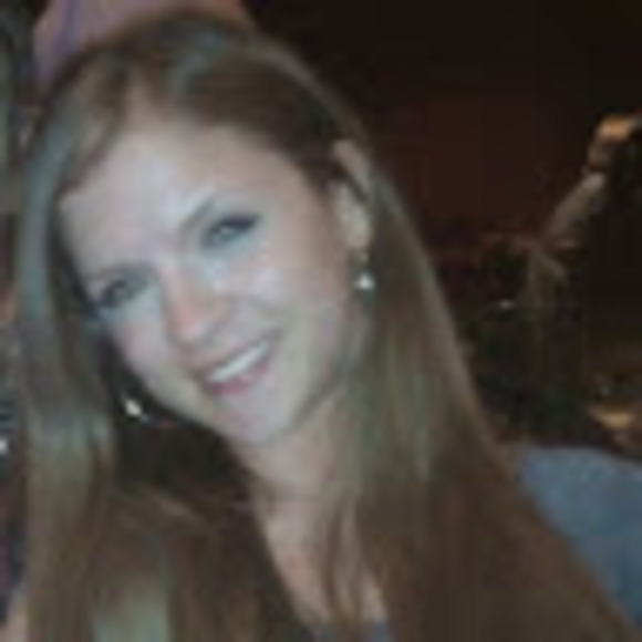 Meet your Posher, Sarah - Picture 1 of 1